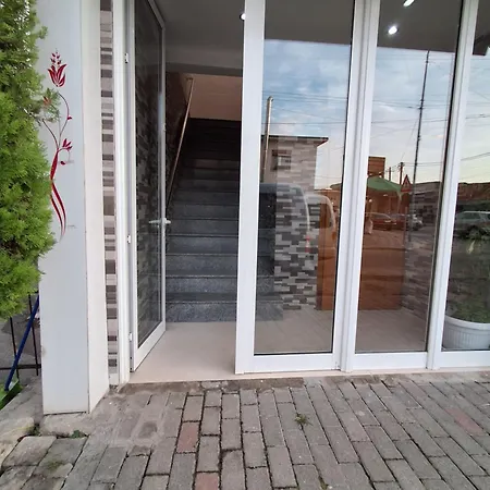 Near Tia Apartamento Ljaknasi
